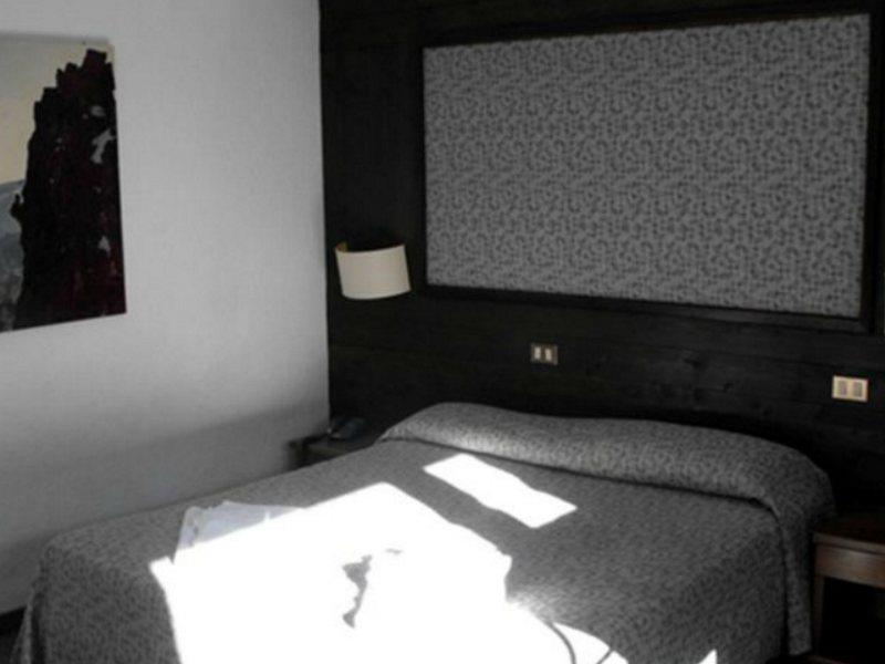 Hotel I Larici Bardonecchia Eksteriør billede