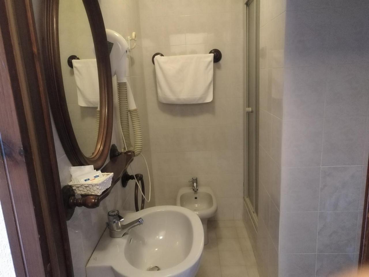 Hotel I Larici Bardonecchia Eksteriør billede